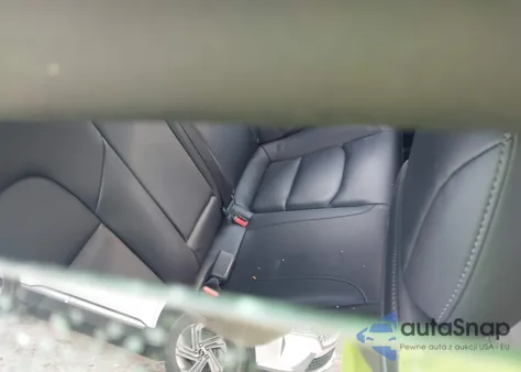 2021 Tesla Model 3 Standard Range Plus Rear-Wheel Drive z USA, uszkodzony, nr VIN 5YJ3E1EA9MF016159